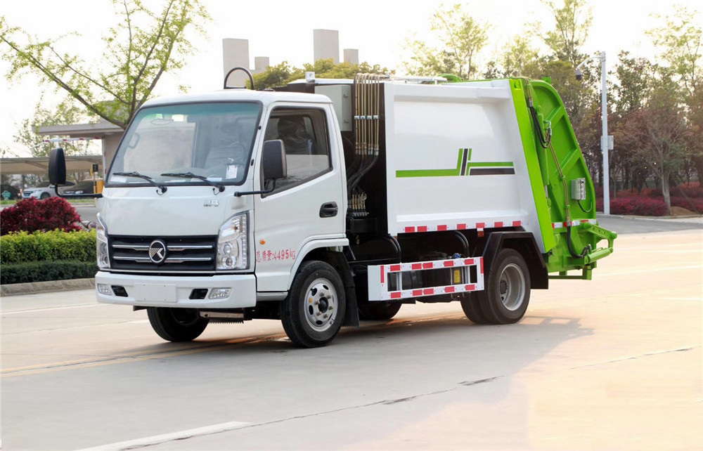 國(guó)六4立方藍(lán)牌凱馬壓縮垃圾車