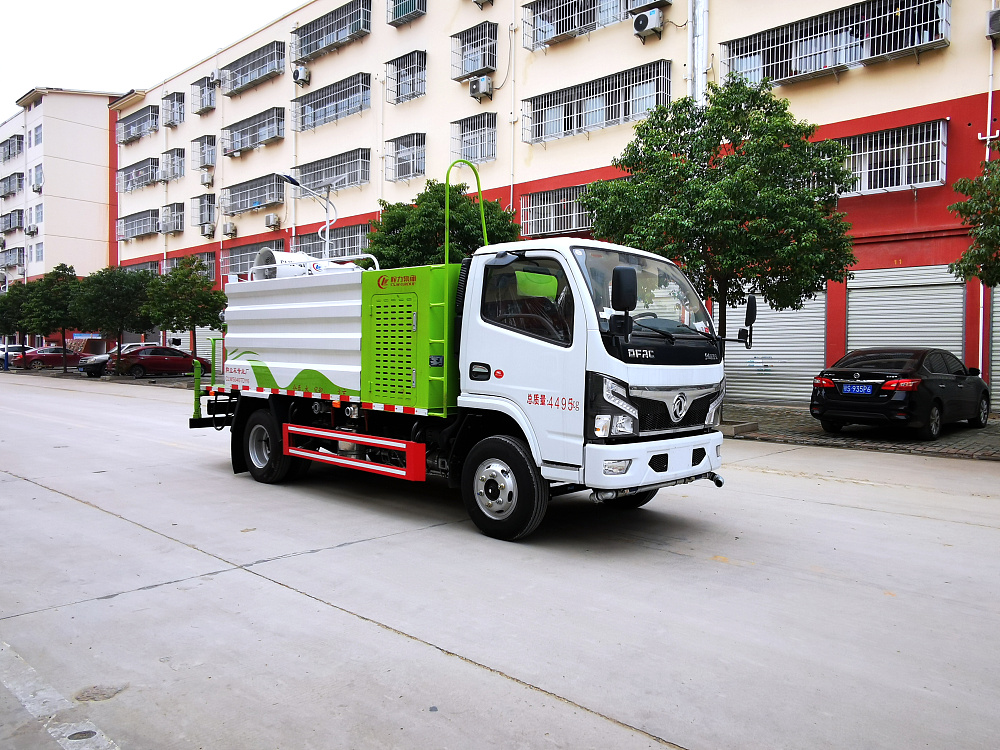 東風小多利卡霧炮車國六4.5立方