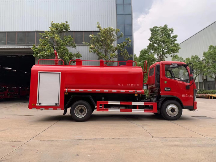 國六東風小多利卡5噸消防灑水車_5噸消防灑水車價格_5方消防灑水車_程力專用汽車