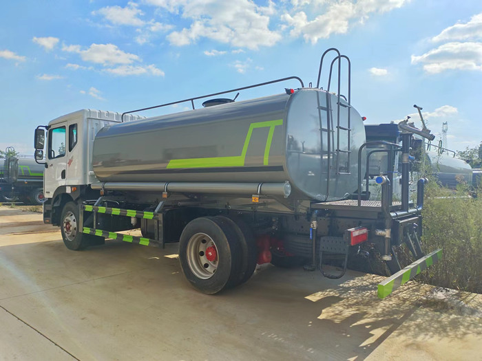 國六東風多利卡D9 12方灑水車圖片_12方灑水車價格_東風12方灑水車_程力灑水車廠家